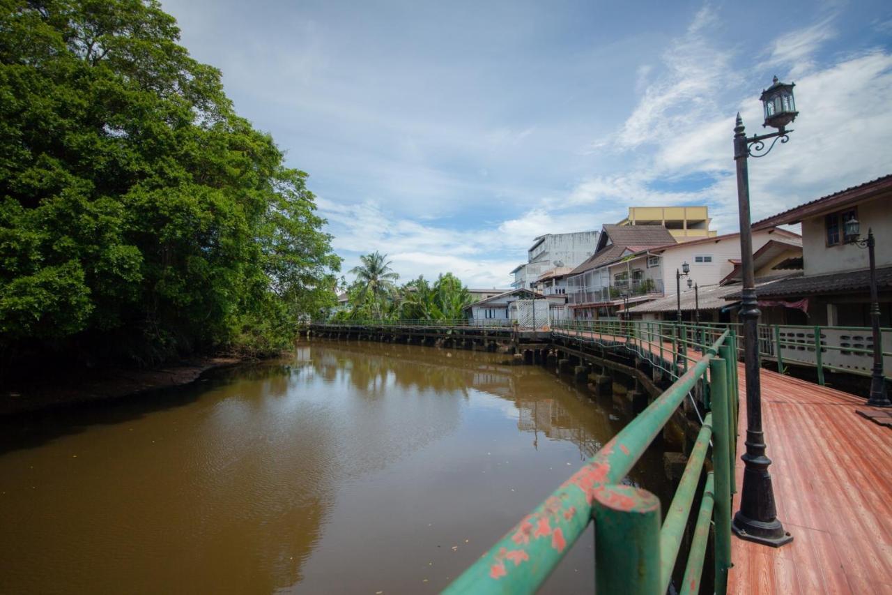 Trat 101 Hotel Buitenkant foto