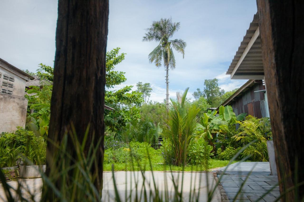 Trat 101 Hotel Buitenkant foto